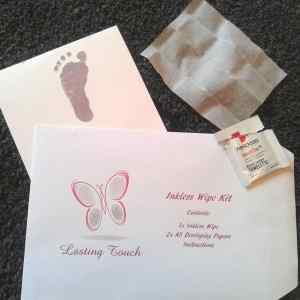 Inkless wipe hand foot or pawprint Kit